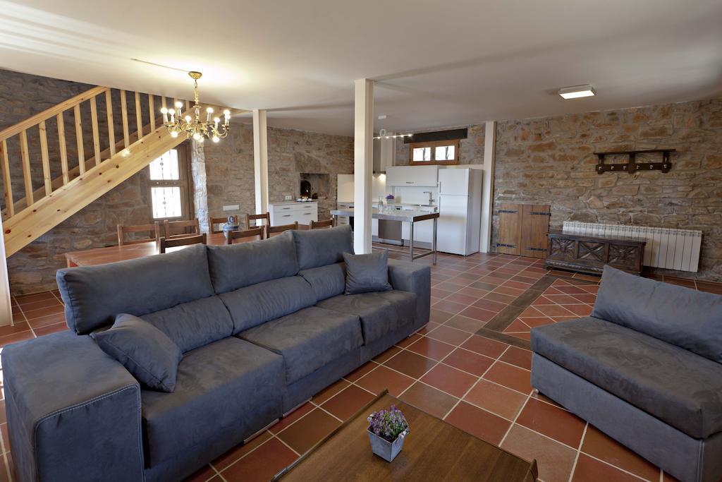 Отель Masia Ca L'Anima La Baronia de Rialb Номер фото