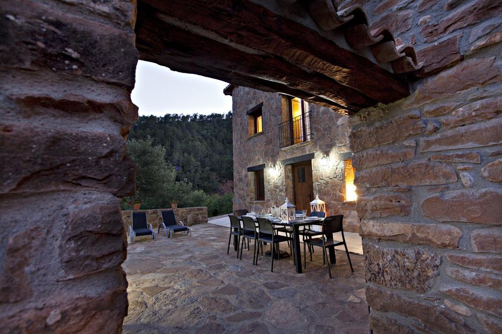 Отель Masia Ca L'Anima La Baronia de Rialb Экстерьер фото